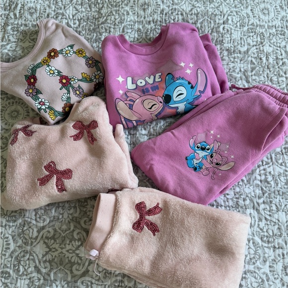 Bundle of clothes used - Picture 1 of 5